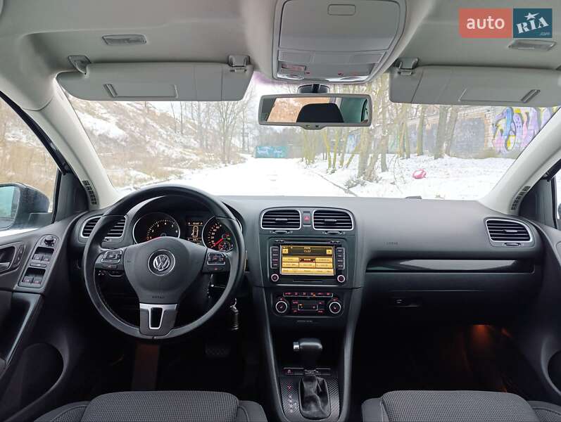 Хетчбек Volkswagen Golf 2011 в Києві