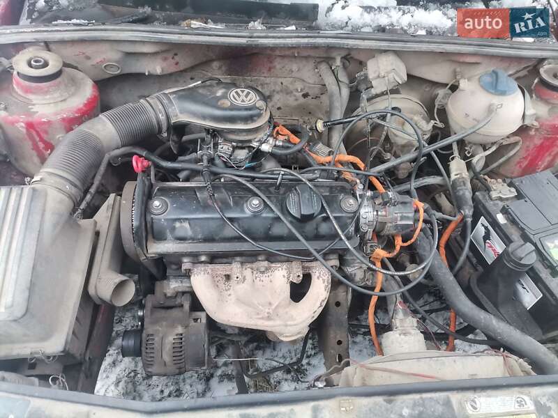 Хетчбек Volkswagen Golf 1993 в Ходореві