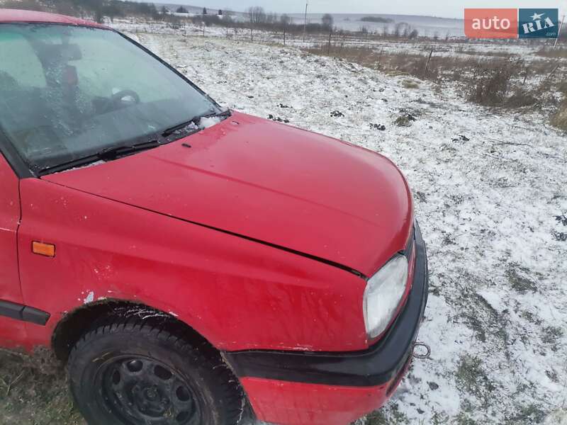 Хетчбек Volkswagen Golf 1993 в Ходореві