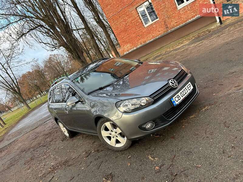 Універсал Volkswagen Golf 2011 в Чернігові