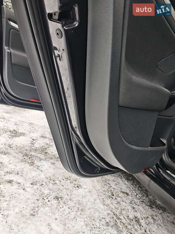 Хетчбек Volkswagen Golf 2006 в Києві