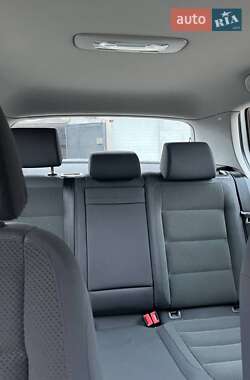 Хэтчбек Volkswagen Golf 2005 в Хмельницком