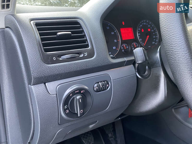 Універсал Volkswagen Golf 2007 в Умані