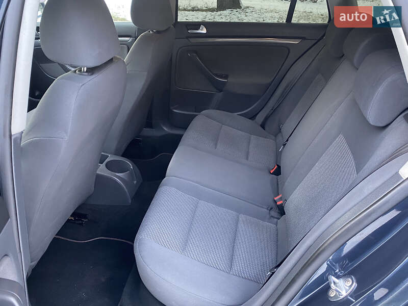 Універсал Volkswagen Golf 2007 в Умані