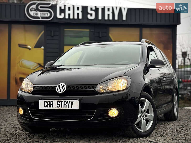 Універсал Volkswagen Golf 2012 в Стрию