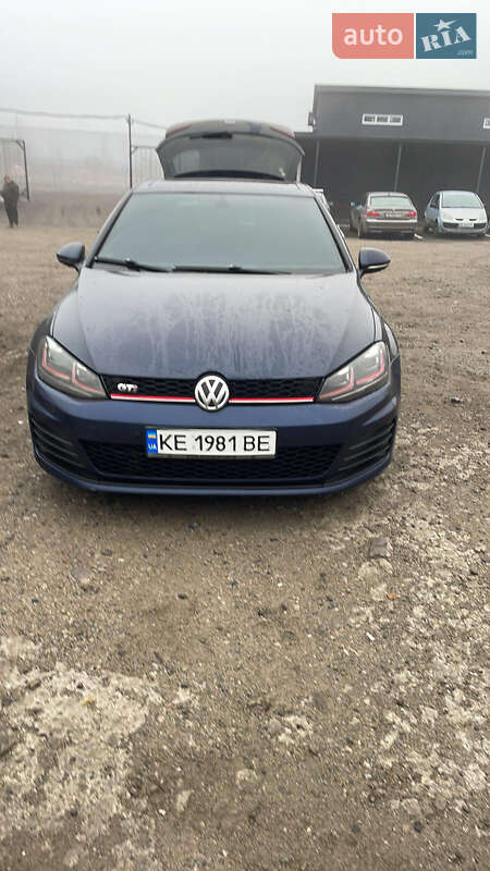 Volkswagen Golf 2015