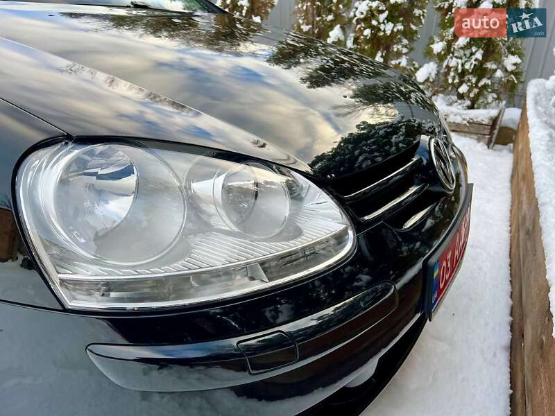 Хетчбек Volkswagen Golf 2008 в Полтаві