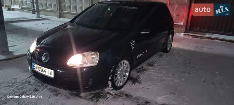 Хэтчбек Volkswagen Golf 2006 в Хмельницком