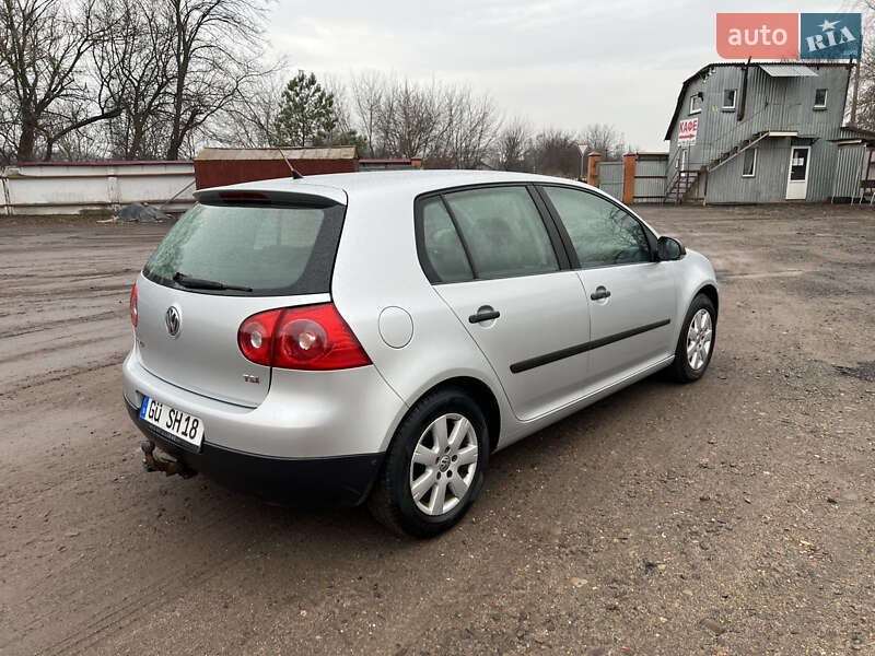 Хетчбек Volkswagen Golf 2007 в Нововолинську