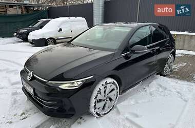 Хетчбек Volkswagen Golf 2024 в Києві