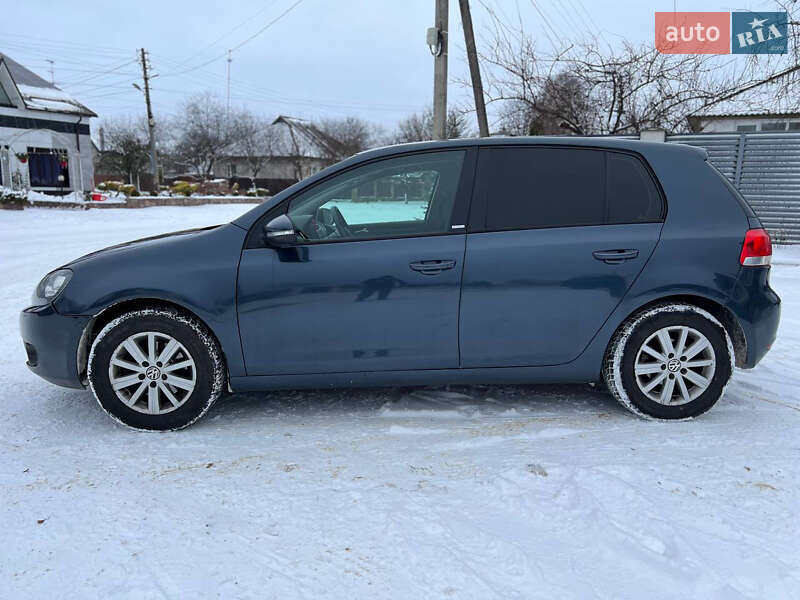 Хетчбек Volkswagen Golf 2012 в Козелеці