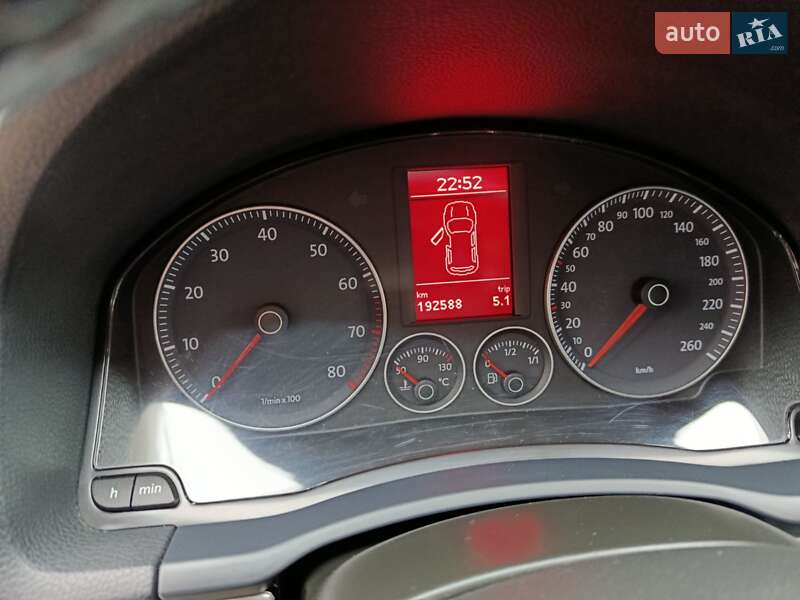 Хетчбек Volkswagen Golf 2008 в Луцьку