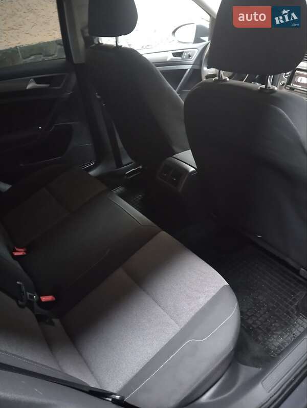 Универсал Volkswagen Golf 2014 в Мукачево