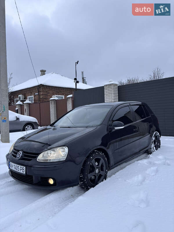 Хетчбек Volkswagen Golf 2007 в Запоріжжі