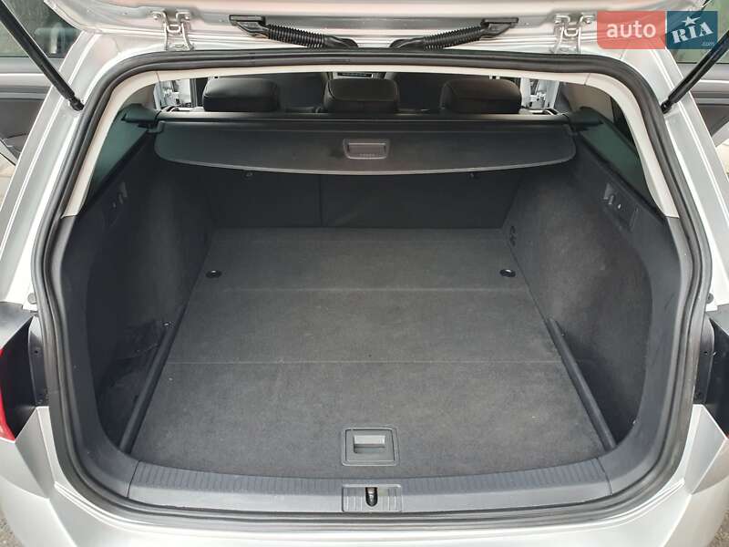 Универсал Volkswagen Golf 2015 в Киеве