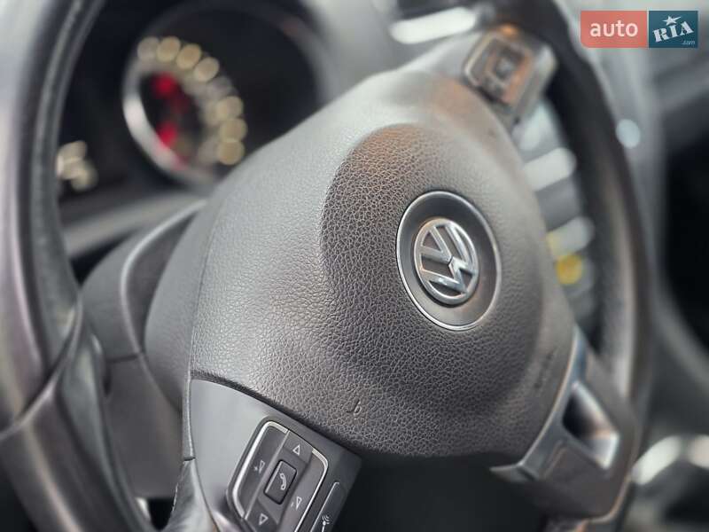 Универсал Volkswagen Golf 2010 в Луцке