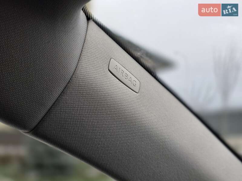 Универсал Volkswagen Golf 2010 в Луцке