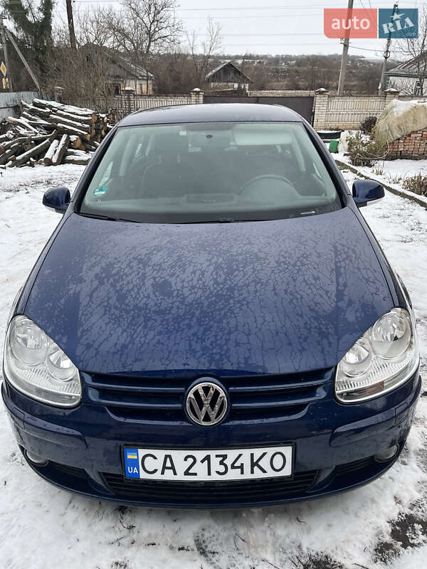 Хэтчбек Volkswagen Golf 2007 в Умани