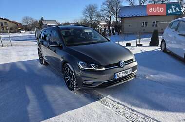 Універсал Volkswagen Golf 2019 в Снятині
