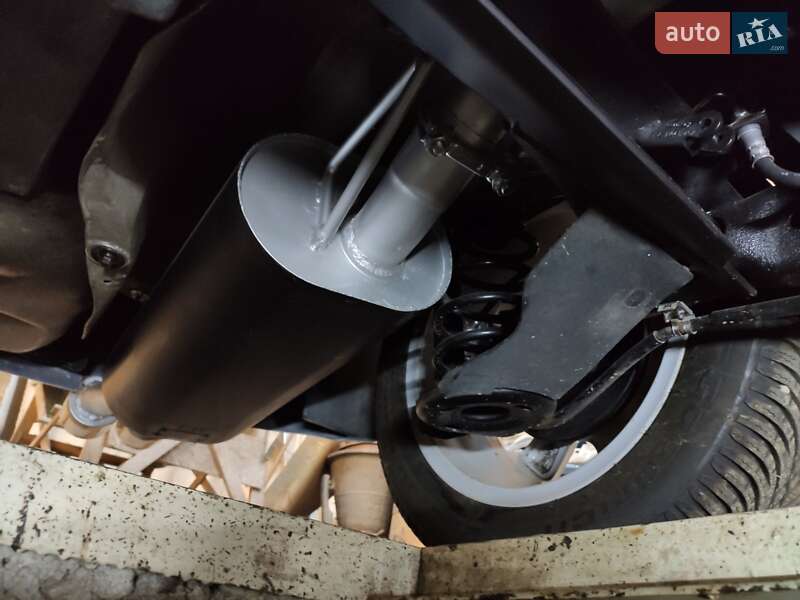 Хэтчбек Volkswagen Golf 1998 в Львове фото 23 Хэтчбек Volkswagen Golf 1998 в Львове