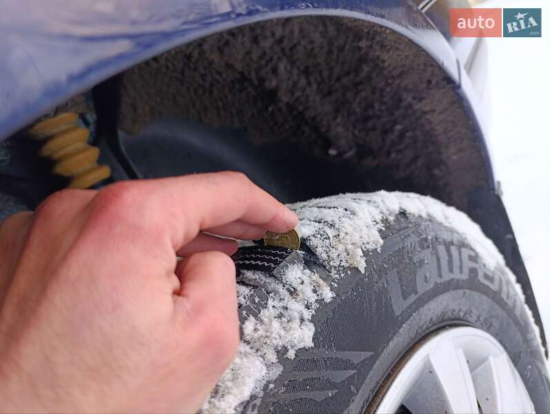 Універсал Volkswagen Golf 2000 в Копичинці