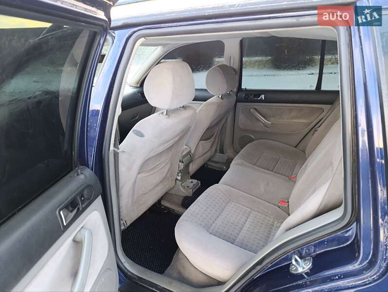 Універсал Volkswagen Golf 2000 в Копичинці