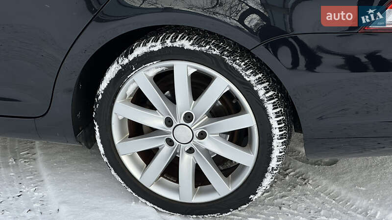 Універсал Volkswagen Golf 2009 в Самборі