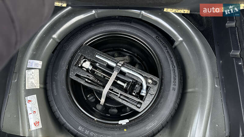 Універсал Volkswagen Golf 2009 в Самборі