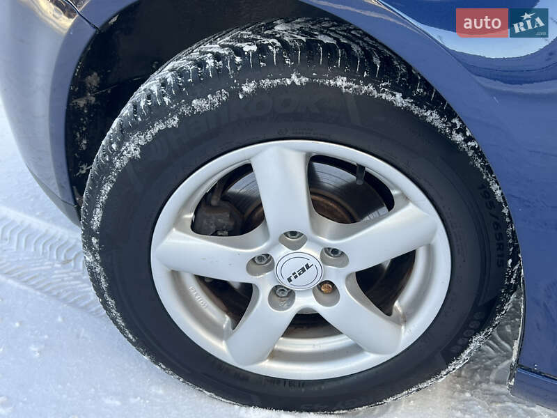 Хетчбек Volkswagen Golf 2007 в Лубнах