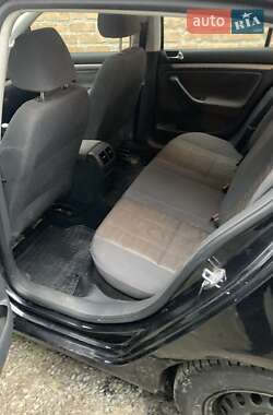 Хетчбек Volkswagen Golf 2006 в Тальному