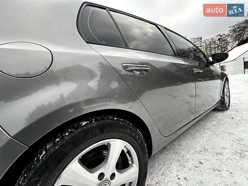 Хэтчбек Volkswagen Golf 2009 в Киеве фото 14 Хэтчбек Volkswagen Golf 2009 в Киеве