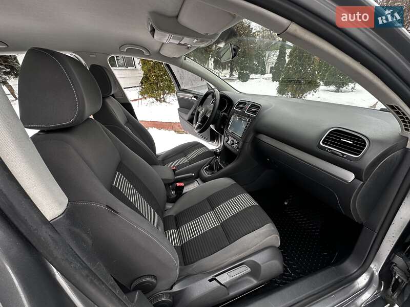 Хэтчбек Volkswagen Golf 2009 в Киеве фото 27 Хэтчбек Volkswagen Golf 2009 в Киеве