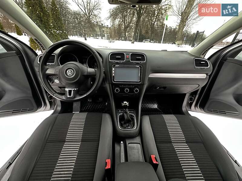 Хэтчбек Volkswagen Golf 2009 в Киеве фото 25 Хэтчбек Volkswagen Golf 2009 в Киеве