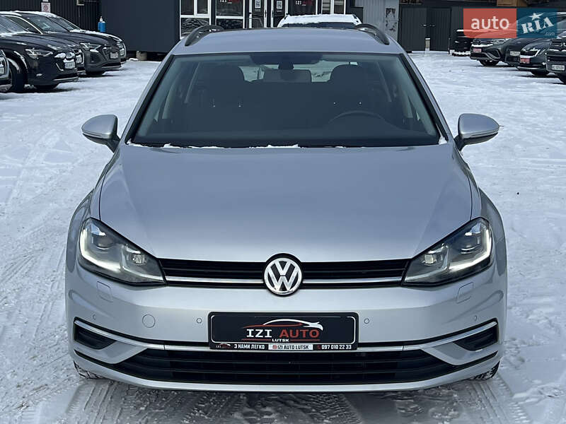 Универсал Volkswagen Golf 2019 в Луцке