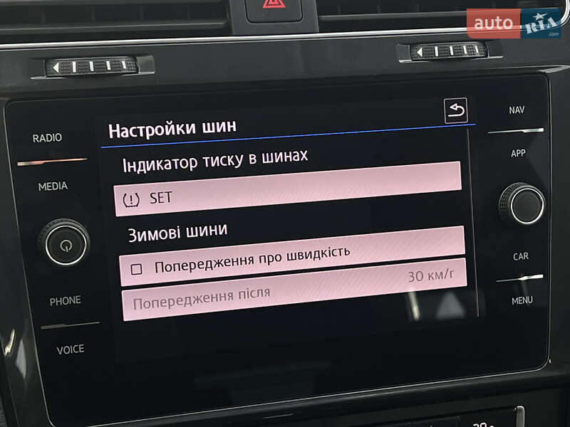 Универсал Volkswagen Golf 2019 в Луцке