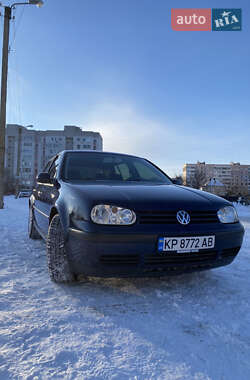 Хетчбек Volkswagen Golf 2003 в Запоріжжі