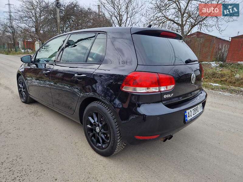 Хэтчбек Volkswagen Golf 2012 в Мукачево