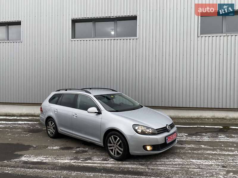 Універсал Volkswagen Golf 2013 в Мукачевому