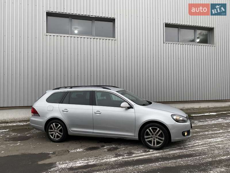 Універсал Volkswagen Golf 2013 в Мукачевому