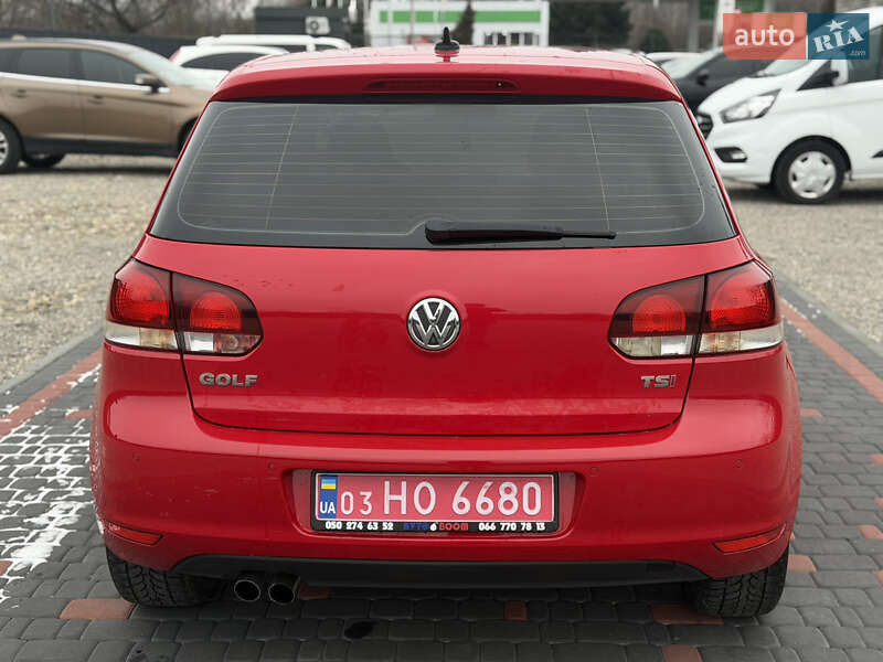 Хэтчбек Volkswagen Golf 2010 в Берегово