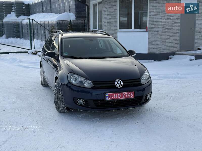 Универсал Volkswagen Golf 2012 в Сарнах