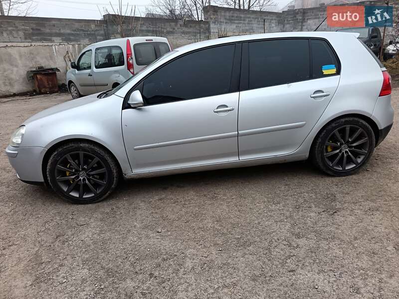 Volkswagen Golf 2005