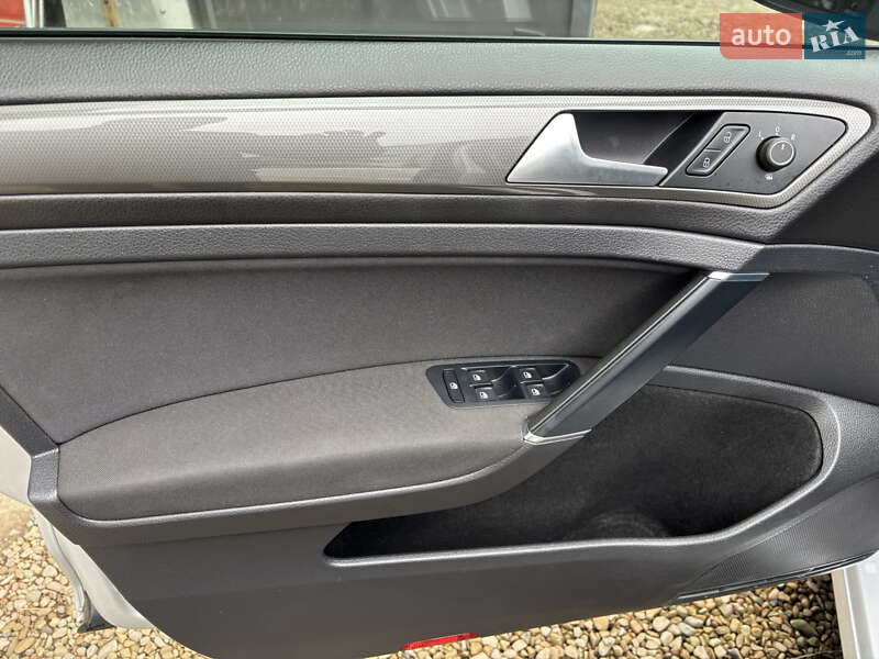 Универсал Volkswagen Golf 2019 в Стрые фото 27 Универсал Volkswagen Golf 2019 в Стрые