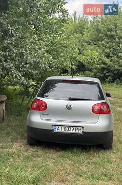 Хэтчбек Volkswagen Golf 2005 в Вышгороде