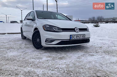 Хэтчбек Volkswagen Golf 2018 в Львове