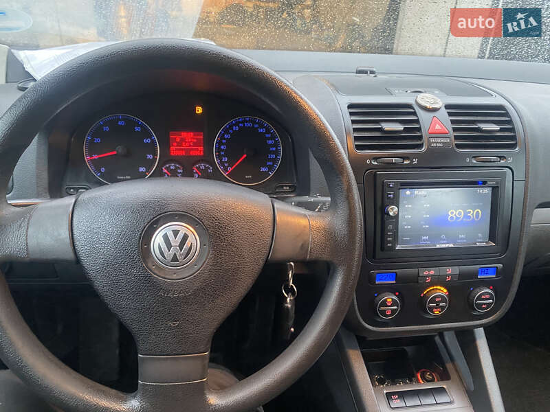 Універсал Volkswagen Golf 2009 в Любомлі