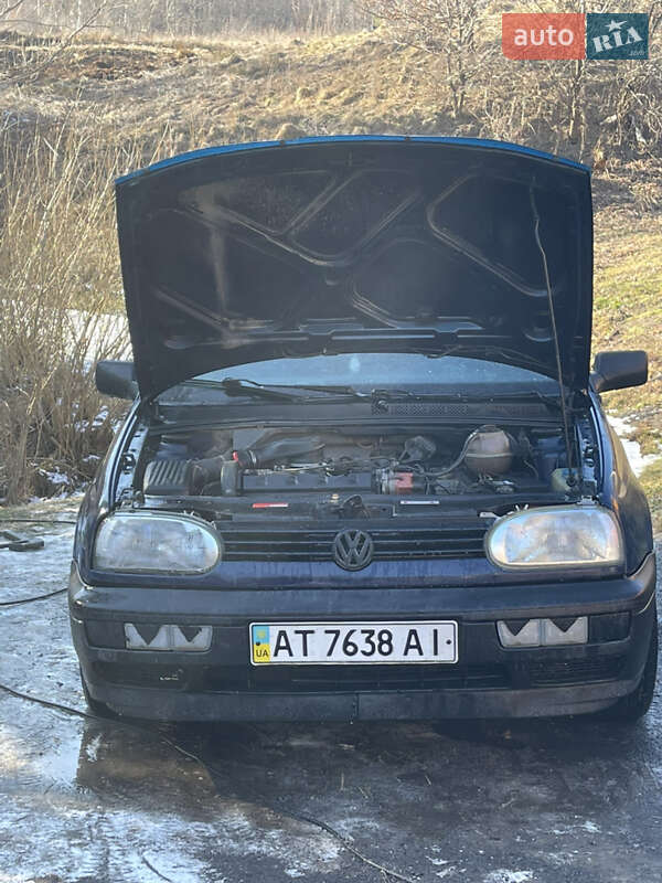 Хэтчбек Volkswagen Golf 1994 в Сколе фото 20 Хэтчбек Volkswagen Golf 1994 в Сколе