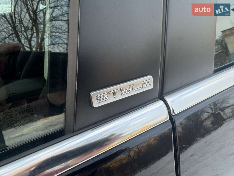 Универсал Volkswagen Golf 2012 в Калуше