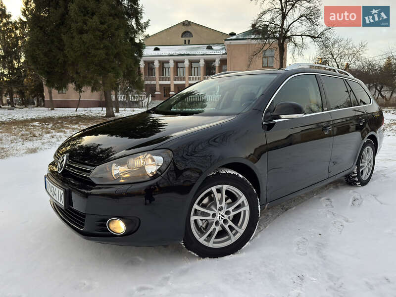 Универсал Volkswagen Golf 2012 в Калуше