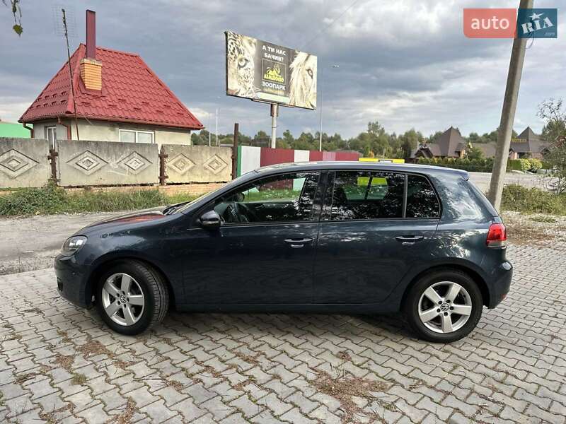 Хетчбек Volkswagen Golf 2011 в Стрию